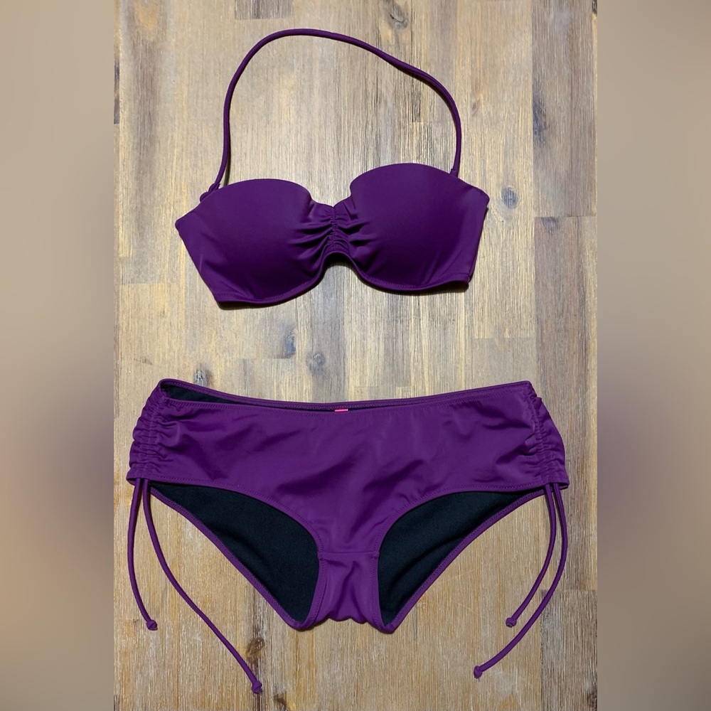VICTORIA’S SECRET Swim - bandeau top and hipster bottom - Size 34C/Medium